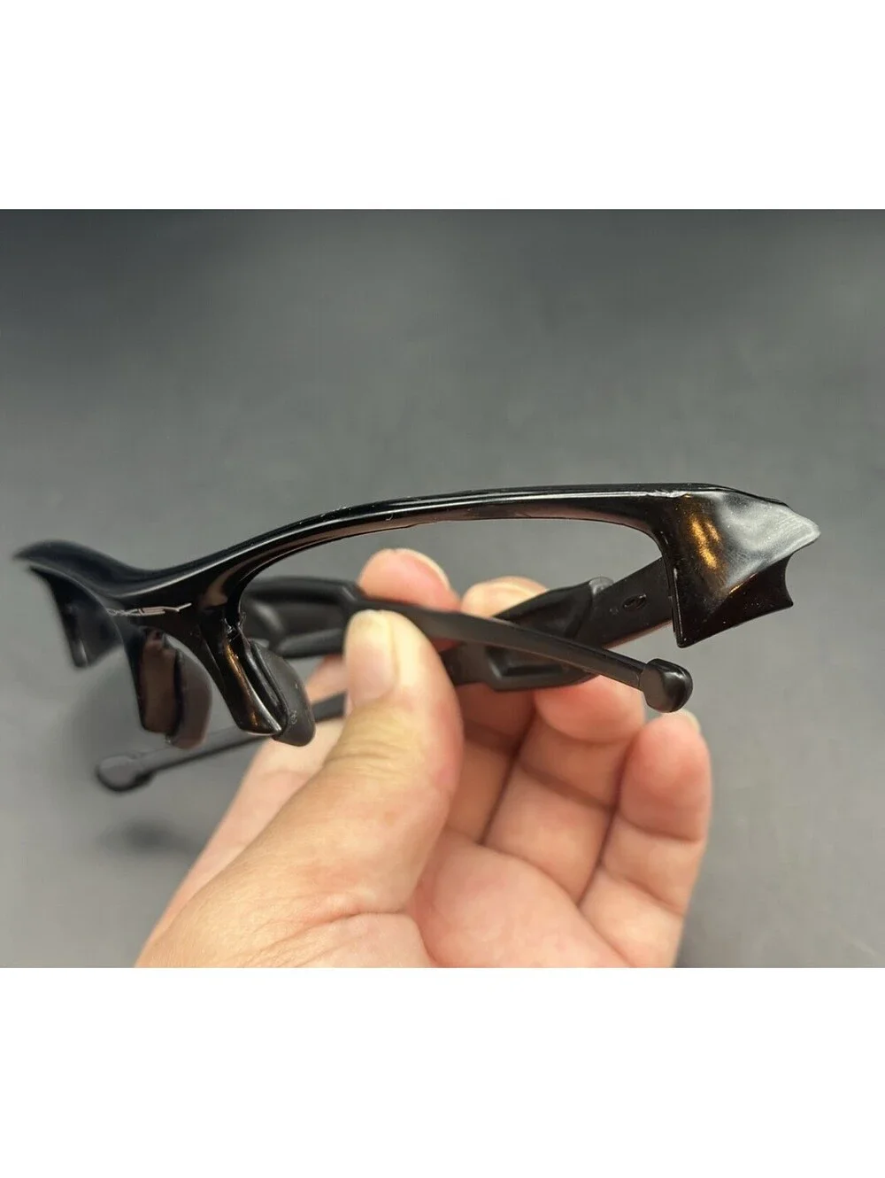 Oakley pre owned